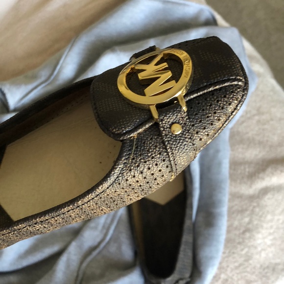 MK Brown Leather flats - Picture 2 of 4